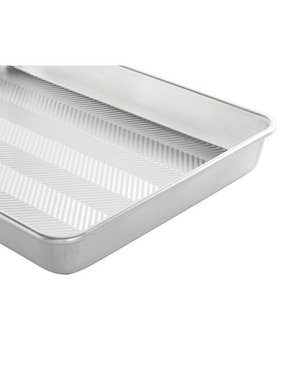 Molde Nordic Ware aluminio Prisma gris