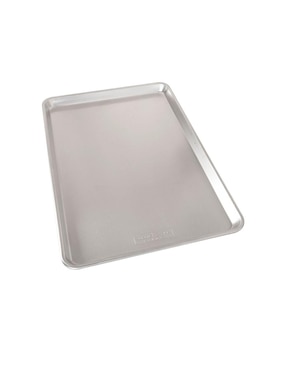 Charola Nordic Ware Aluminio 54 Cm Plateada