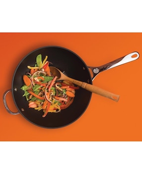 Sartén Wok Le Creuset TNS Pro de aluminio forjado