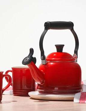 Set Tetera y Tazas Le Creuset