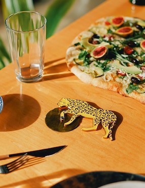 Cortador de pizza Kikkerland Savanna