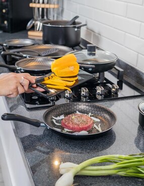Batería de cocina Cinsa Línea Ahorrador de aluminio antiadherente thermocell 21 piezas