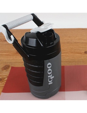 Termo Igloo de plástico con tapa flip top 950 ml