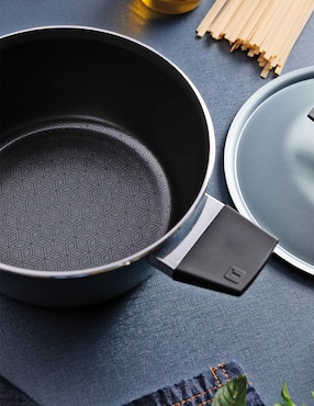Batería de cocina Tramontina de aluminio antiadherente starflon excellent 9 piezas