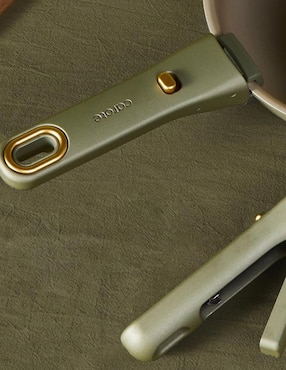 Batería de cocina Carote Carote Titanium de titanio antiadherente sin PFOA 19 piezas