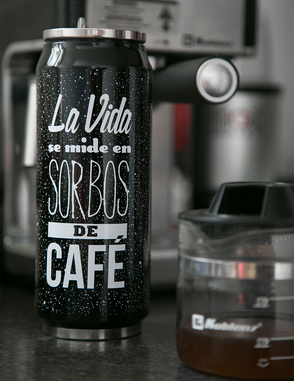 Termo de acero inoxidable con tapa rosca 10