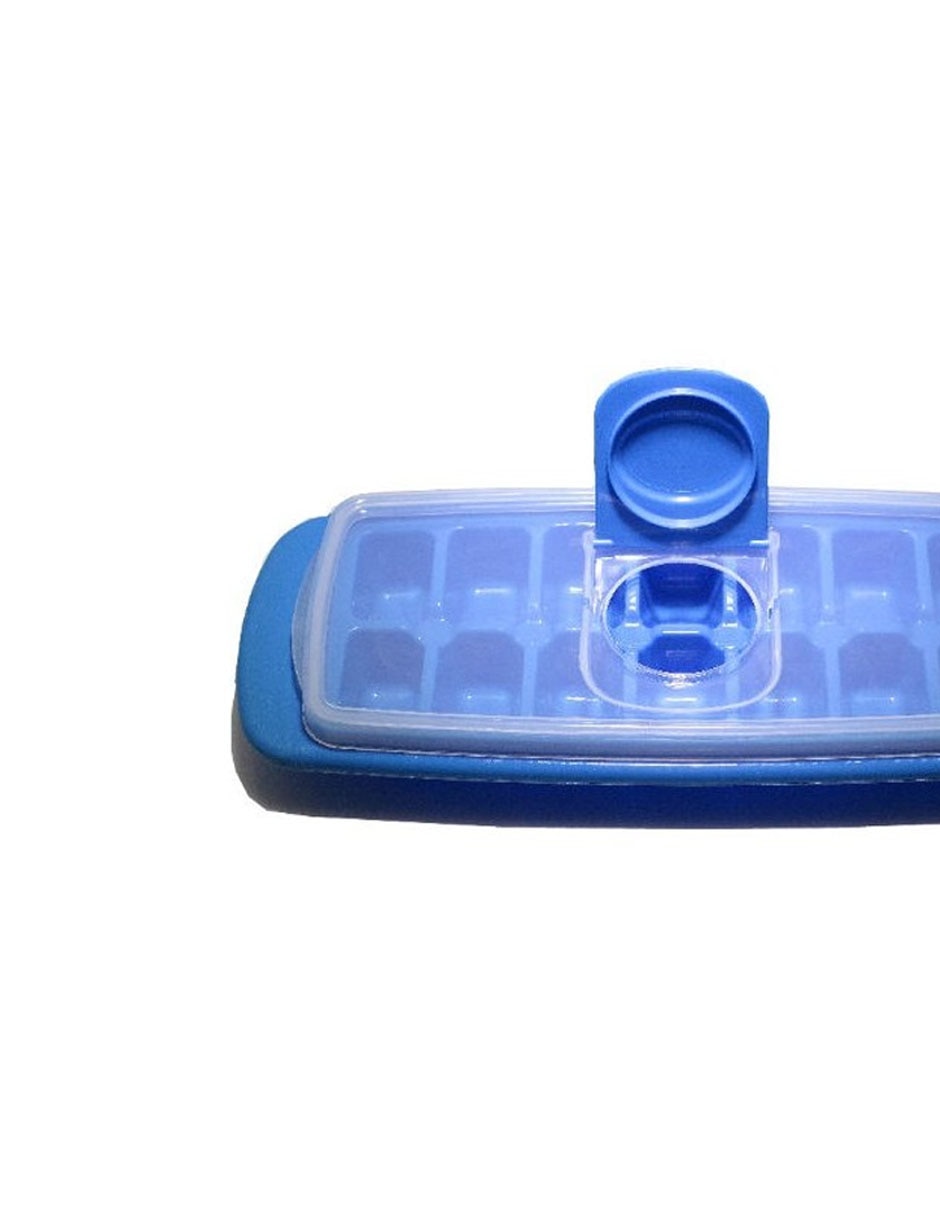 MOLDE PARA HIELOS CON TAPA AZUL