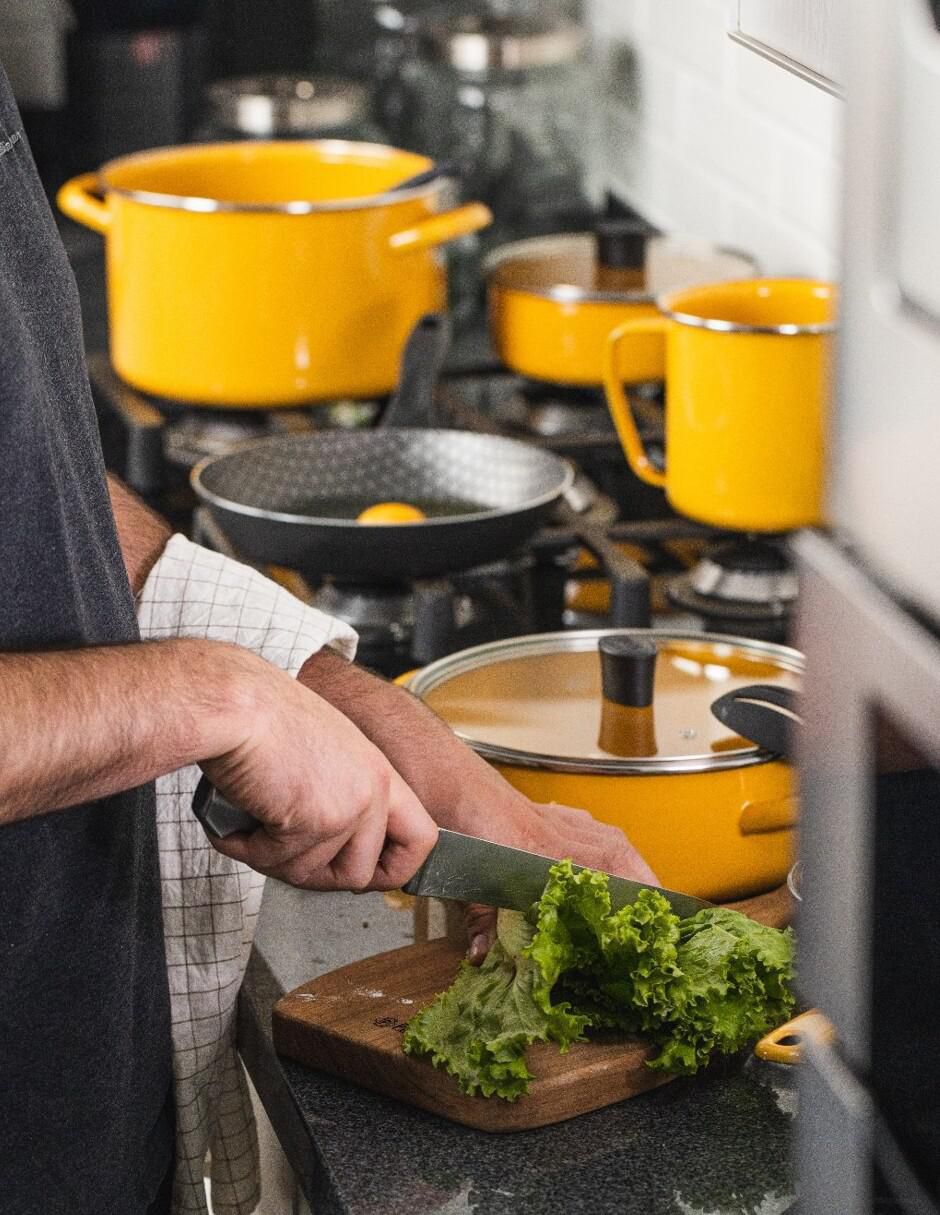 Batería de cocina Praktica de acero vitrificado antiadherente convencional 12 piezas 3