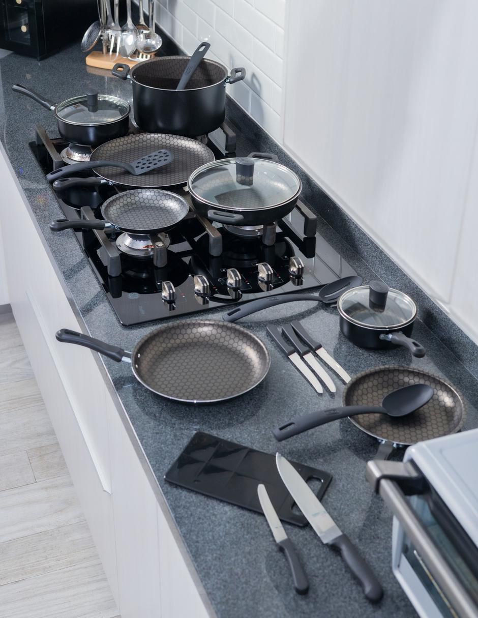 Batería de cocina Línea Ahorrador de aluminio antiadherente thermocell 21 piezas 7