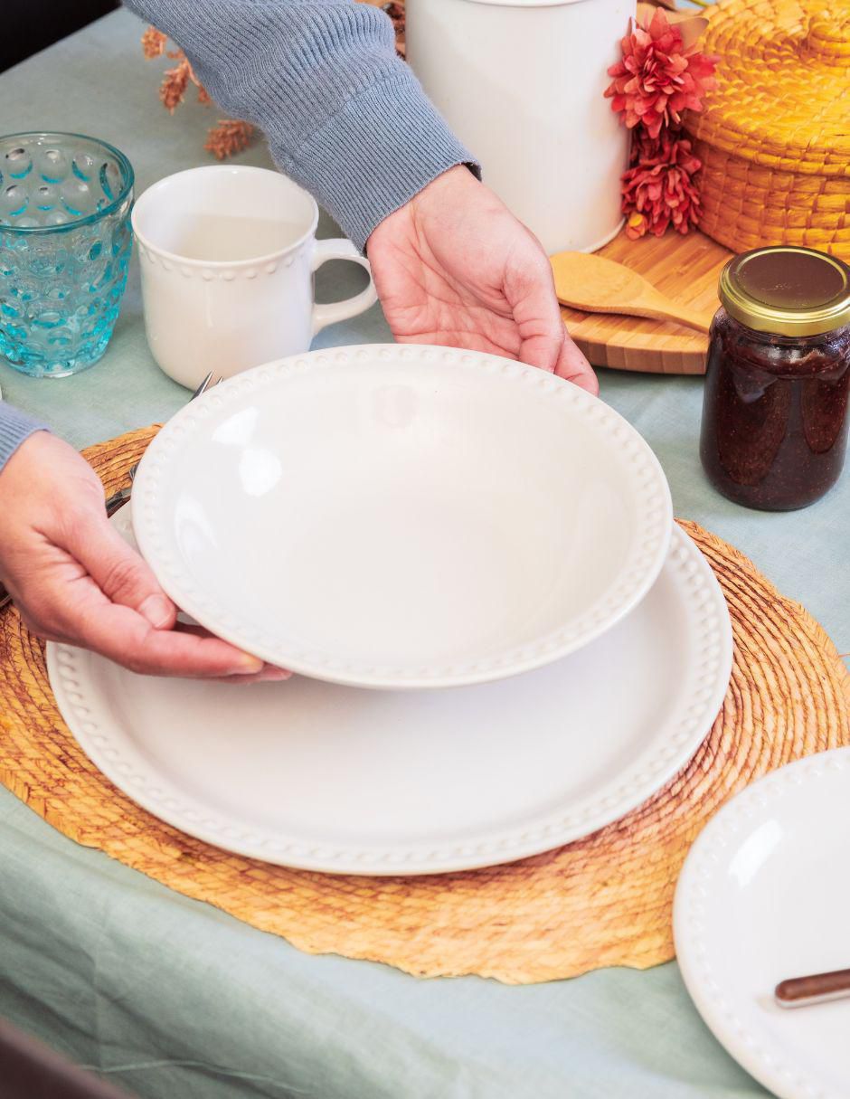 Vajilla cerrada mauve de porcelana para 6 personas 3